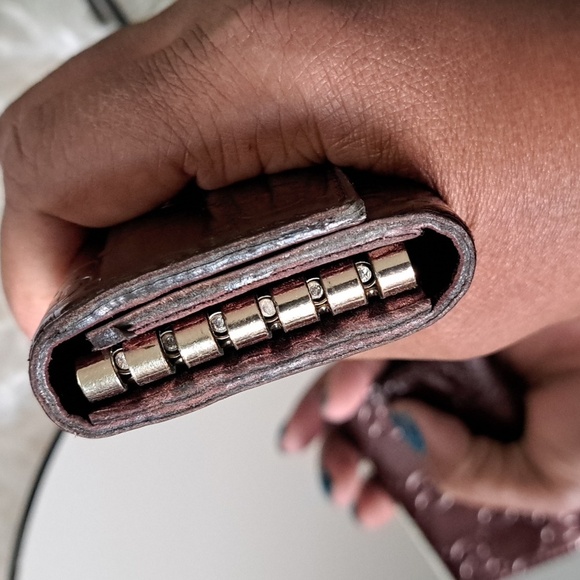 Gucci Guccissima Gold Heart Patent Leather Keyholder EUC - Picture 6 of 16